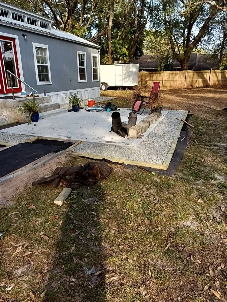 Reliable landscaping services in Dover, FL by Jose Lawn Service