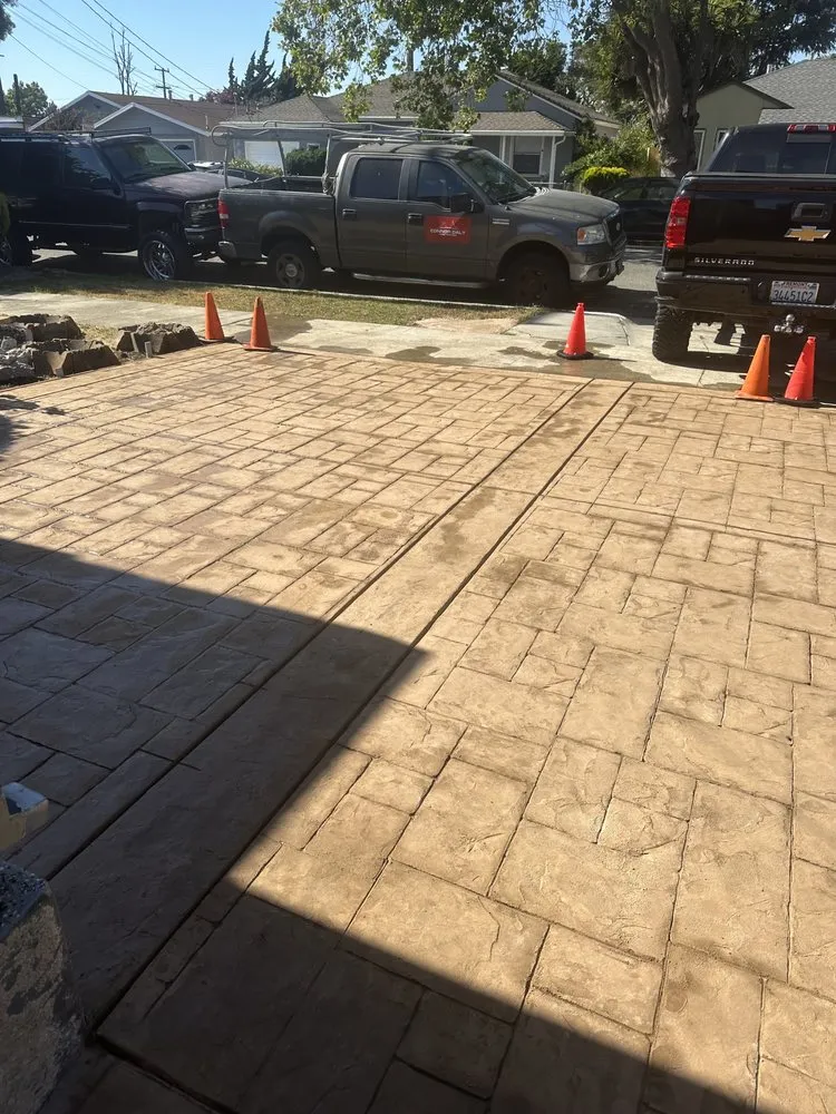 Professional residential landscaping for homes in Richmond, CA by Jose Luis Handyman