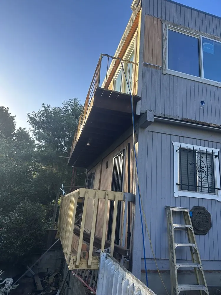 Top-rated yard cleanup service with custom design in Richmond, CA by Jose Luis Handyman