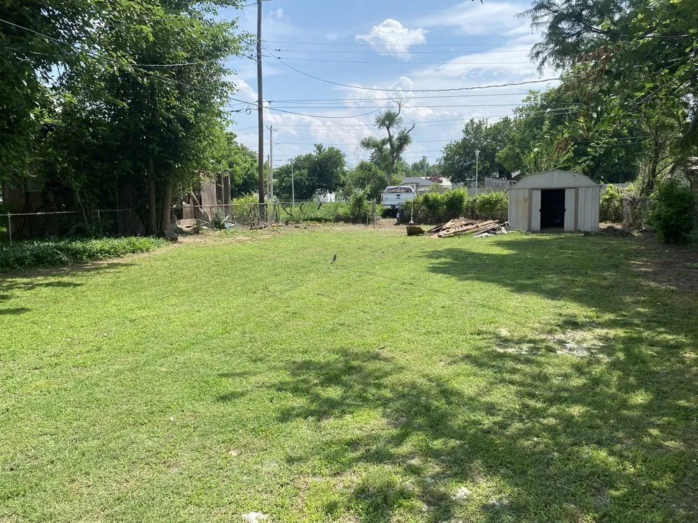 Reliable landscape installation experts serving Midwest City, OK - Jose Luis Lawn Care