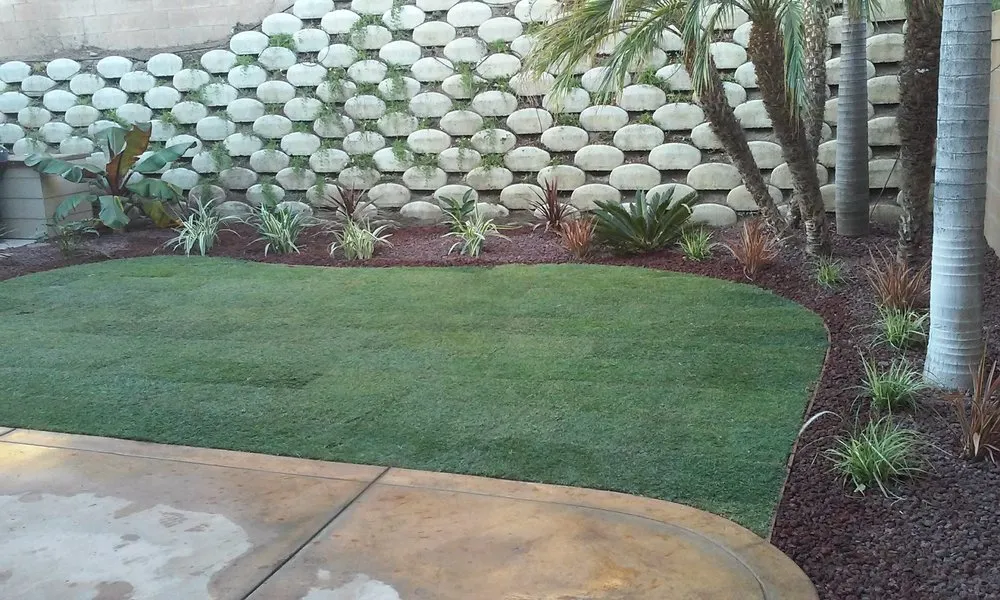 Professional lawn mowing service for beautiful yards in Ventura, CA by Jose Medina Landscaping