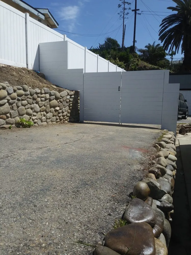 Professional landscaping services in Ventura, CA by Jose Medina Landscaping