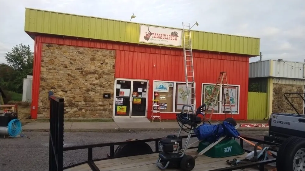 Expert lawn mowing service in Jeffersonville, IN by Jose Morales General Work