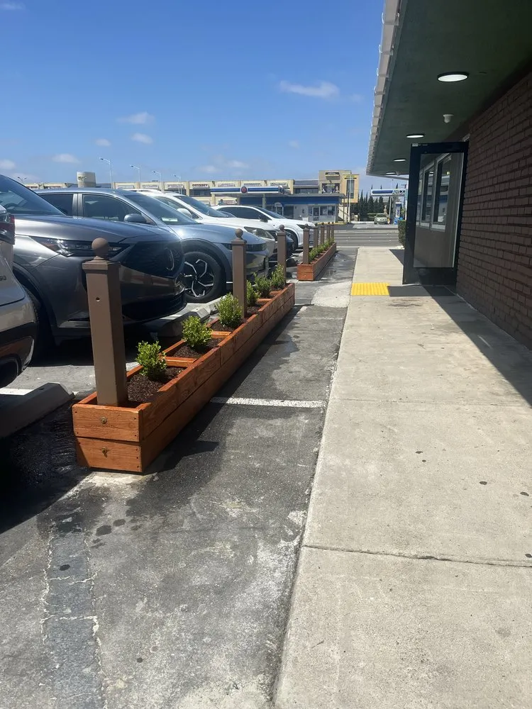 Professional landscaping services in Garden Grove, CA - Jose Raymundo Gardening