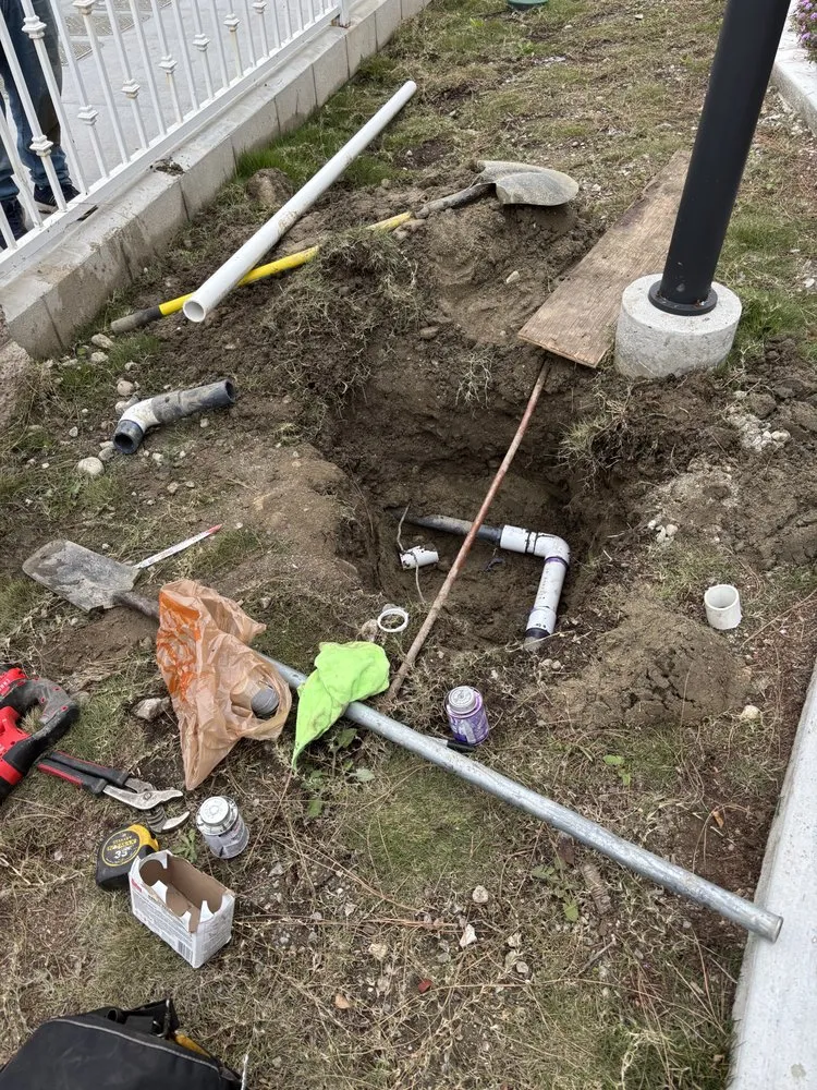 Reliable residential landscaping experts serving Pomona, CA - Jose Romero Landscaping