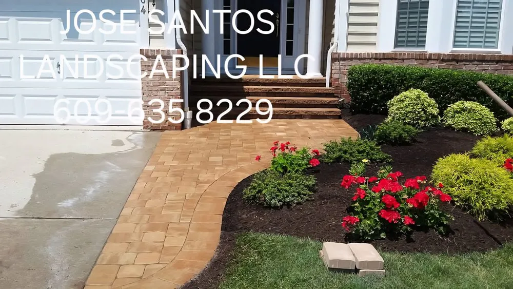 Expert lawn care service experts serving trenton, NJ - JOSE Santos Landscaping