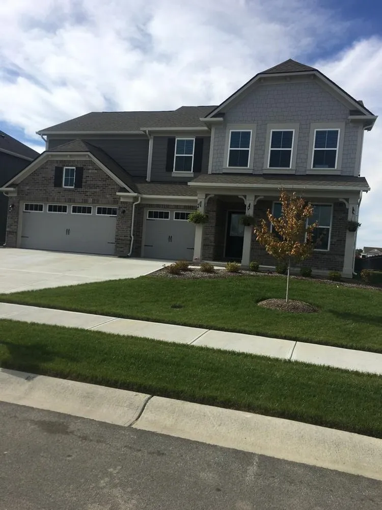 Top-rated landscape installation near you across Indianapolis, IN - Jose Serrano