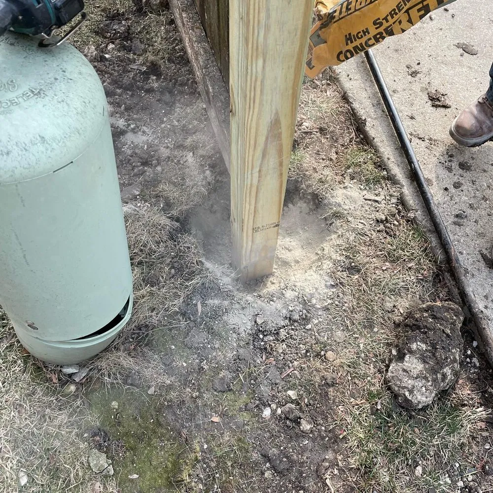 Expert yard cleanup service in Evanston, IL - Jose The Grass Barber