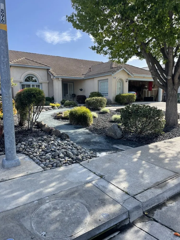 Professional lawn care service in Tracy, CA - Jose V Landscape