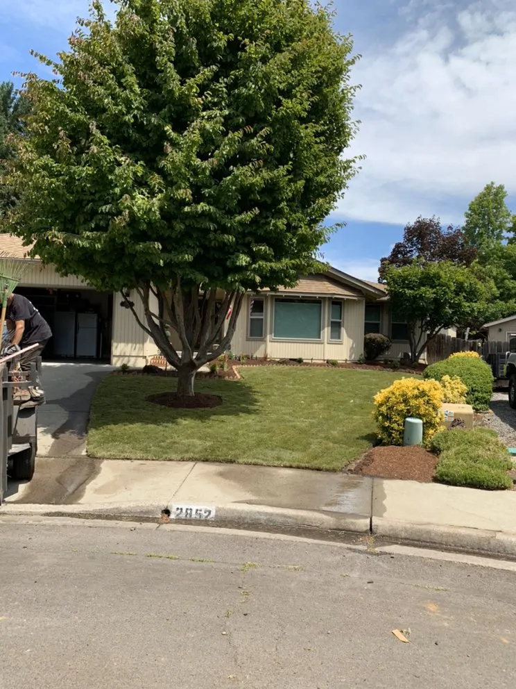 Affordable residential landscaping in White City, OR - Jose’s Feild & Property Mowing