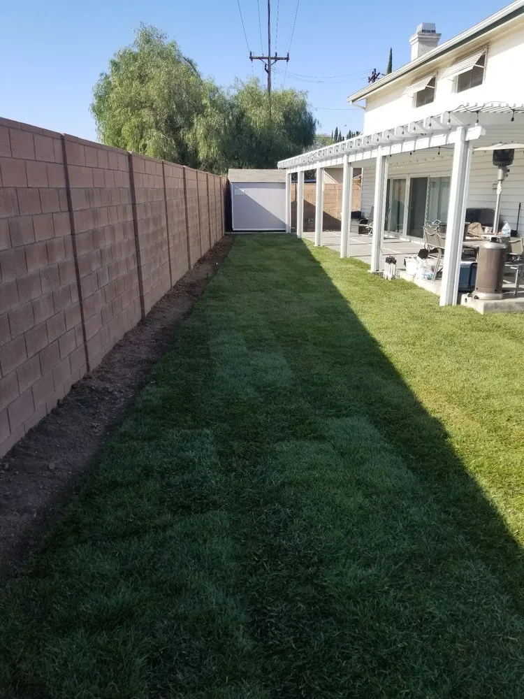 Reliable residential landscaping experts serving Santa Clarita, CA - Jose's Gardening