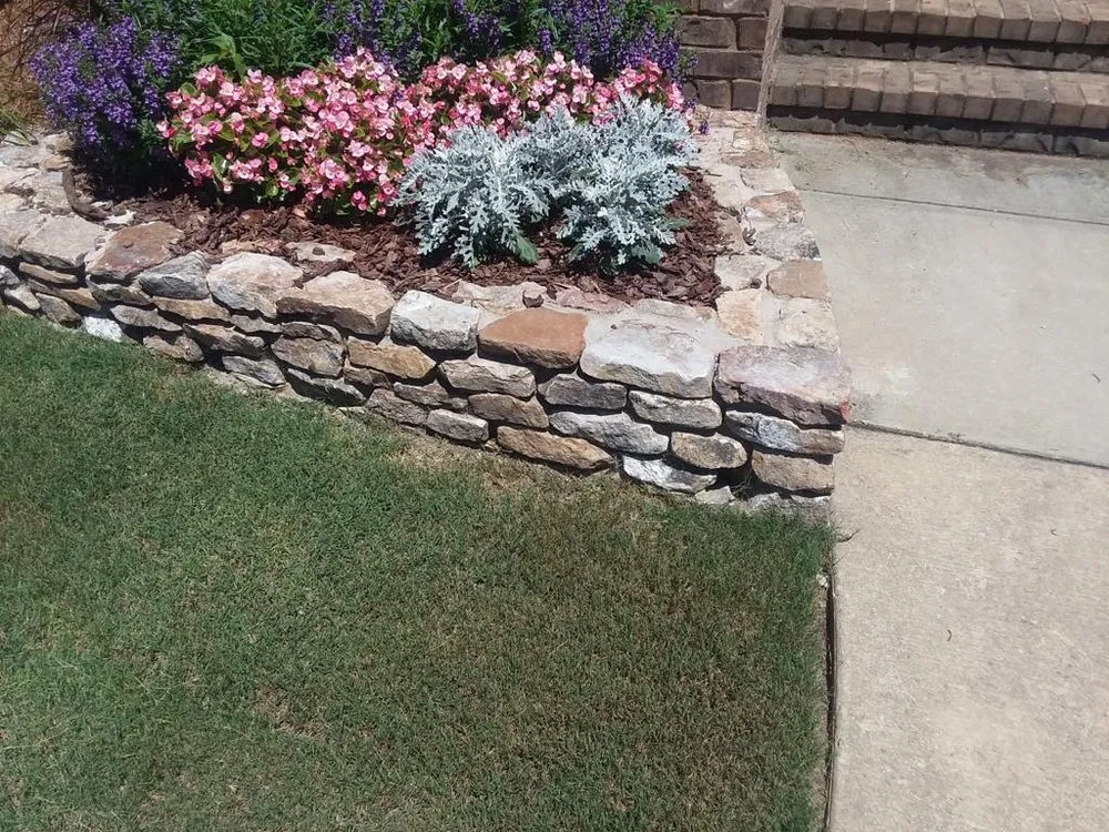 Affordable yard maintenance in Alabaster, AL - Jose’s Green Land