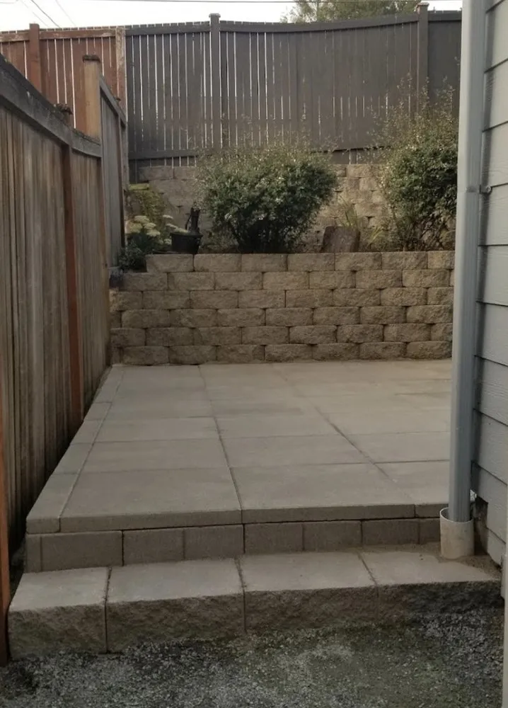 Custom outdoor landscaping in Bothell, WA by Jose's Landscape & Maintenance