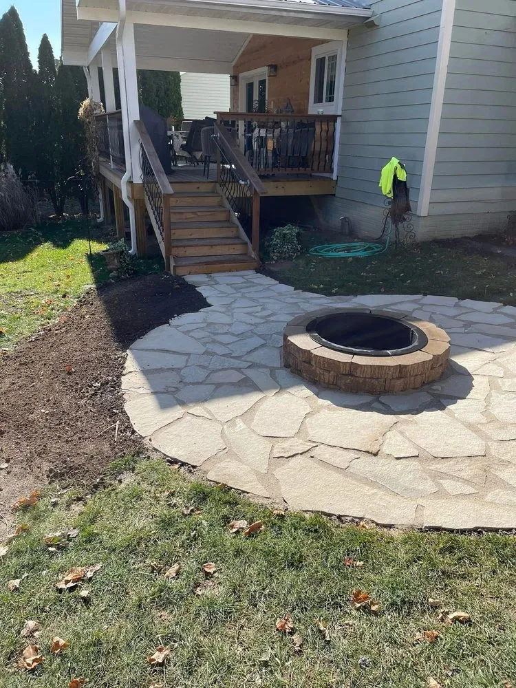 Professional residential landscaping near you in Des Moines, IA by Jose’s Landscape