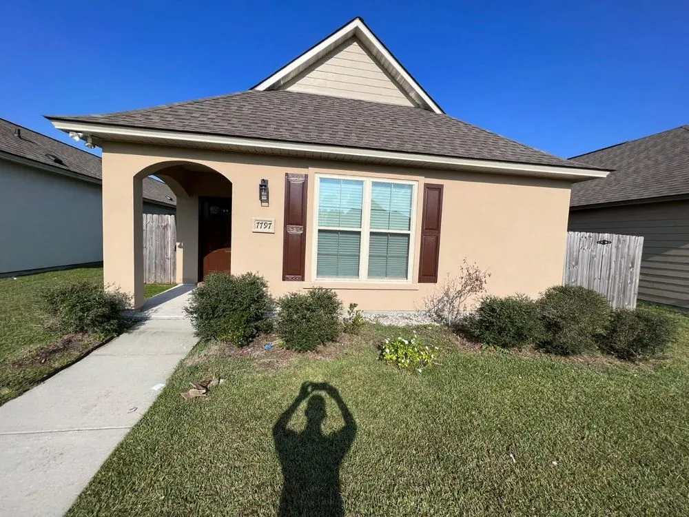 Expert residential landscaping for beautiful yards in Baton Rouge, LA by Jose's Landscaping & Fencing Service