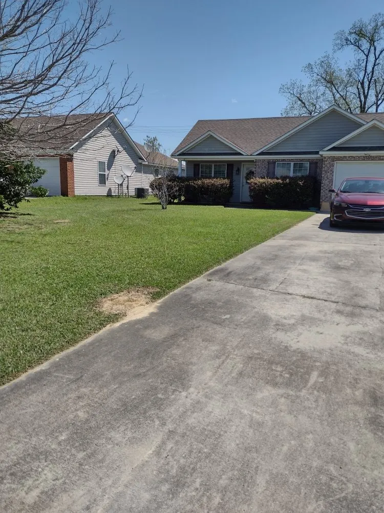 Trusted lawn care service for beautiful yards across Atlanta, GA - Jose's Lawn Care