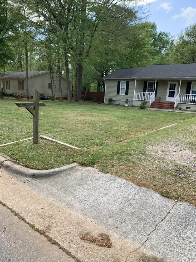 Reliable yard cleanup service for beautiful yards across Hillsborough, NC - Jose’s Lawn Maintenance