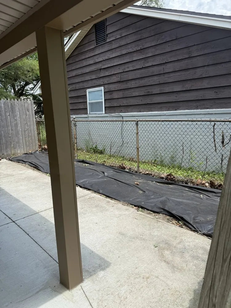 Reliable yard cleanup service experts serving Wayne, MI - Josh and Toms Dreamscapes