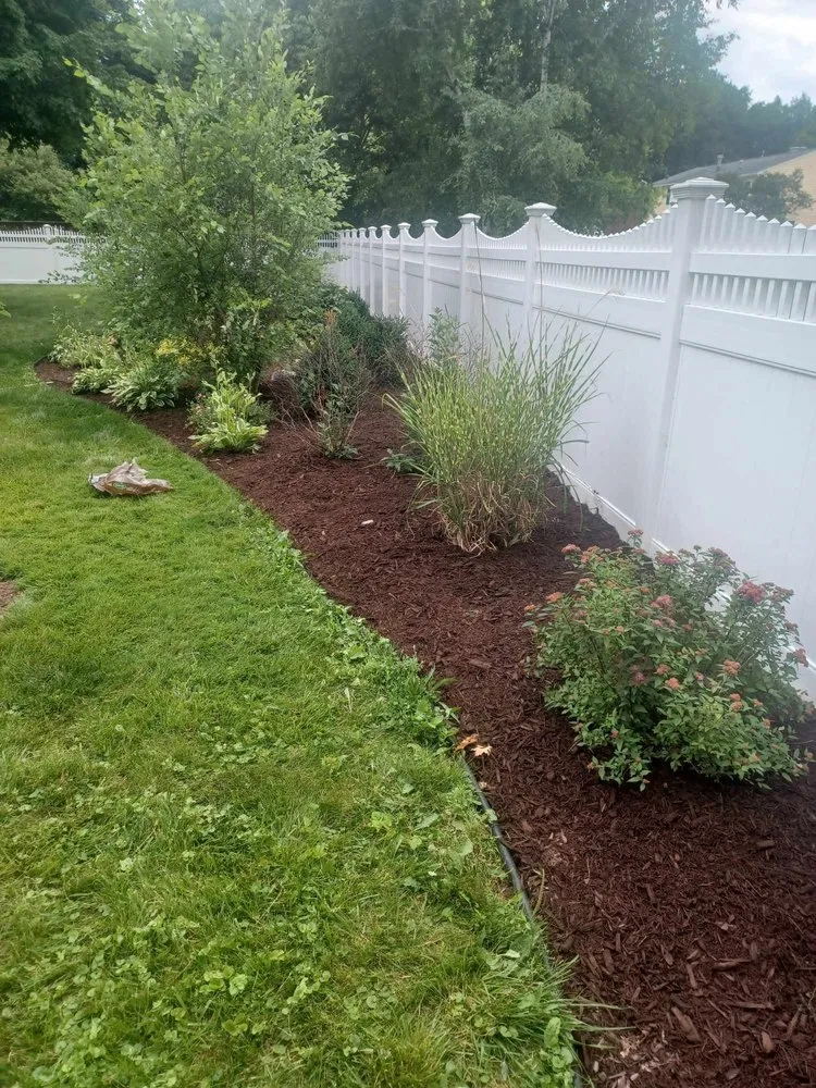 Affordable landscape design in East Syracuse, NY by Joshuao Tb Landscaping