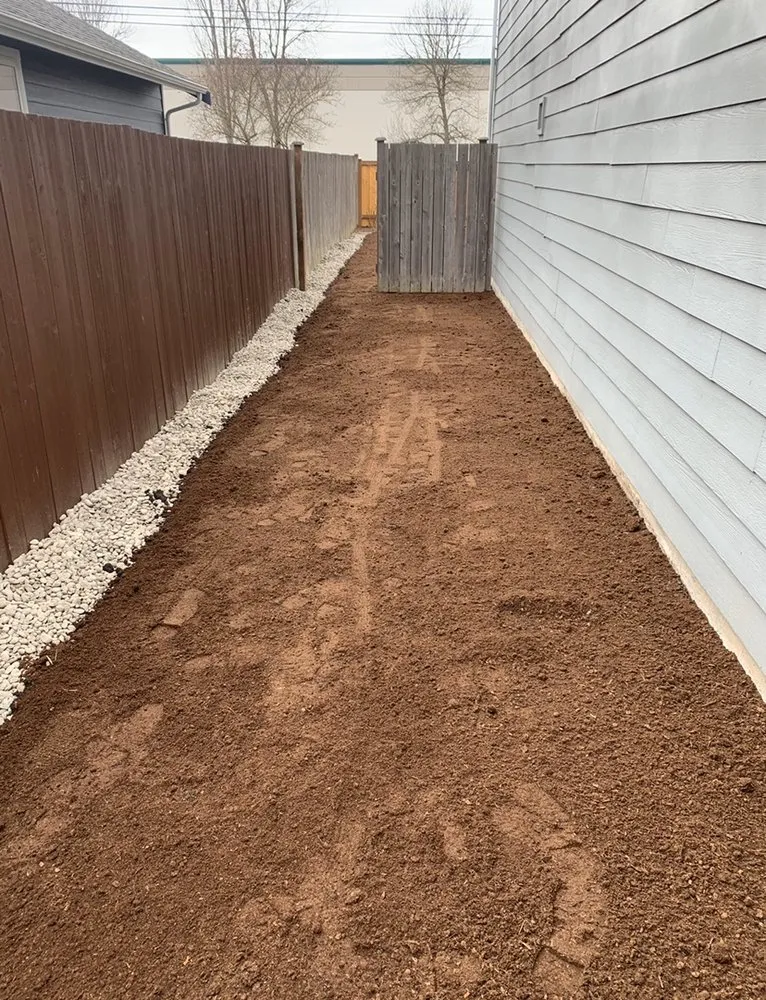 Custom yard cleanup service in Seattle, WA by Joshua’s Landscaping