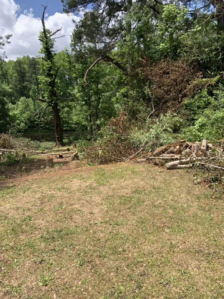 Trusted garden landscaping in Lithonia, GA by Joshua’s Tree And Lawn Services