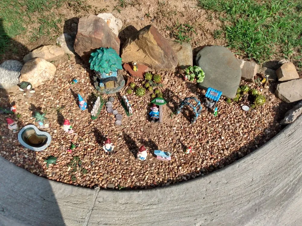 Affordable garden landscaping experts serving Tulsa, OK - Josie s Lawn Care & More