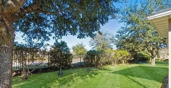 Custom landscape design in Tulsa, OK by Josie s Lawn Care & More