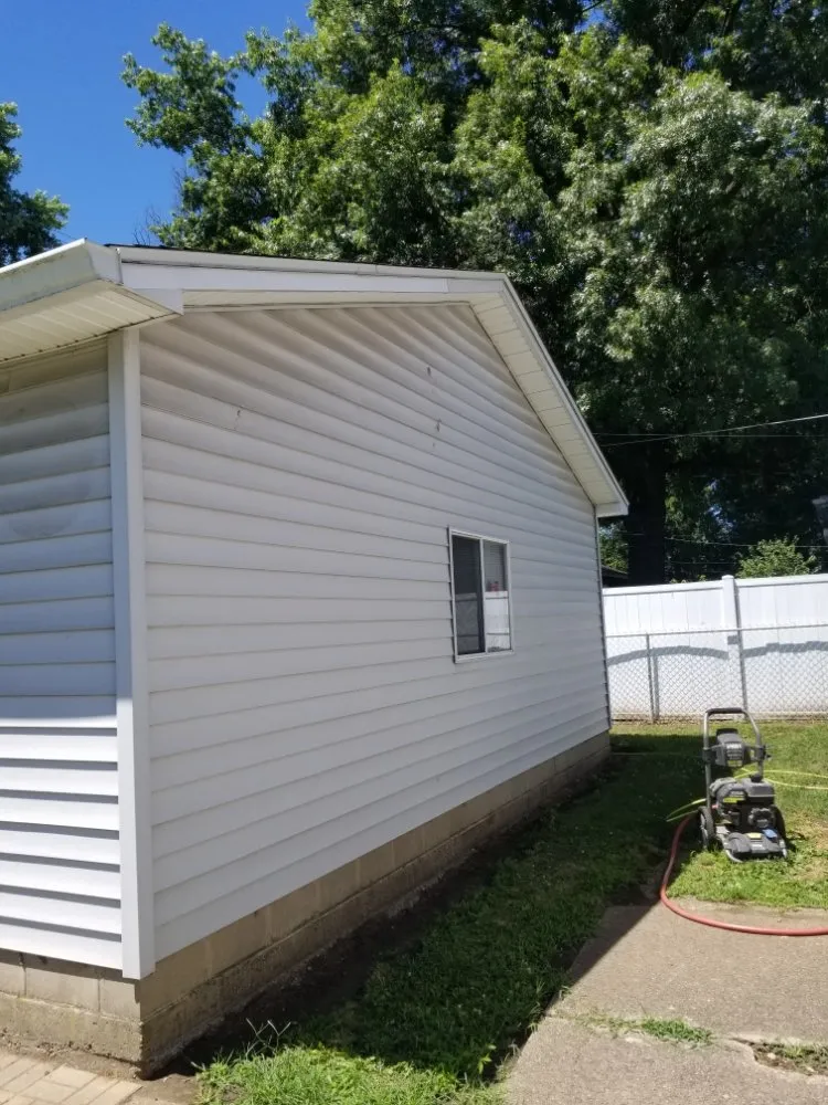Local yard maintenance in Terre Haute, IN - Joslin pressure washing