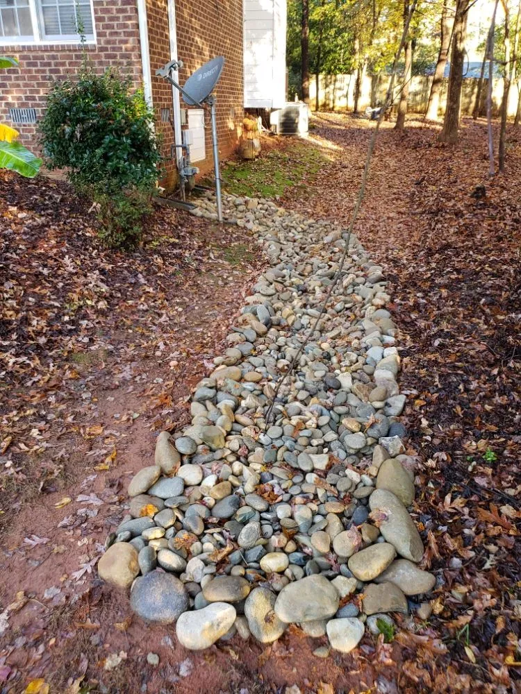 Expert garden landscaping for beautiful yards in Winterville, GA by Josue Canelas