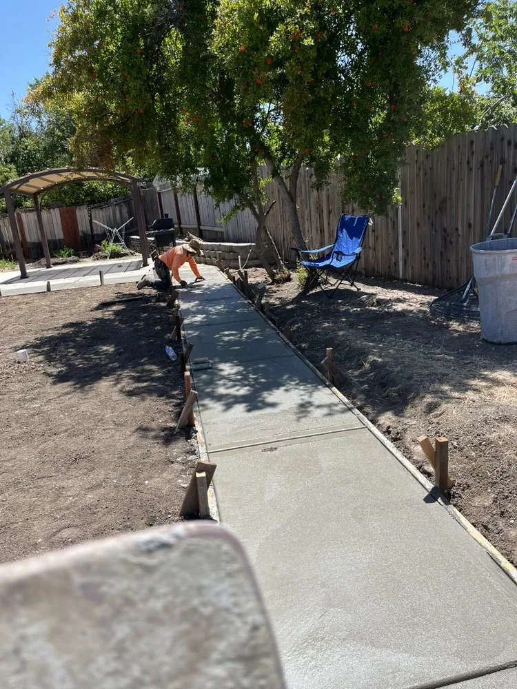 Professional garden landscaping near you in North Highlands, CA by Josue Landscaping Service