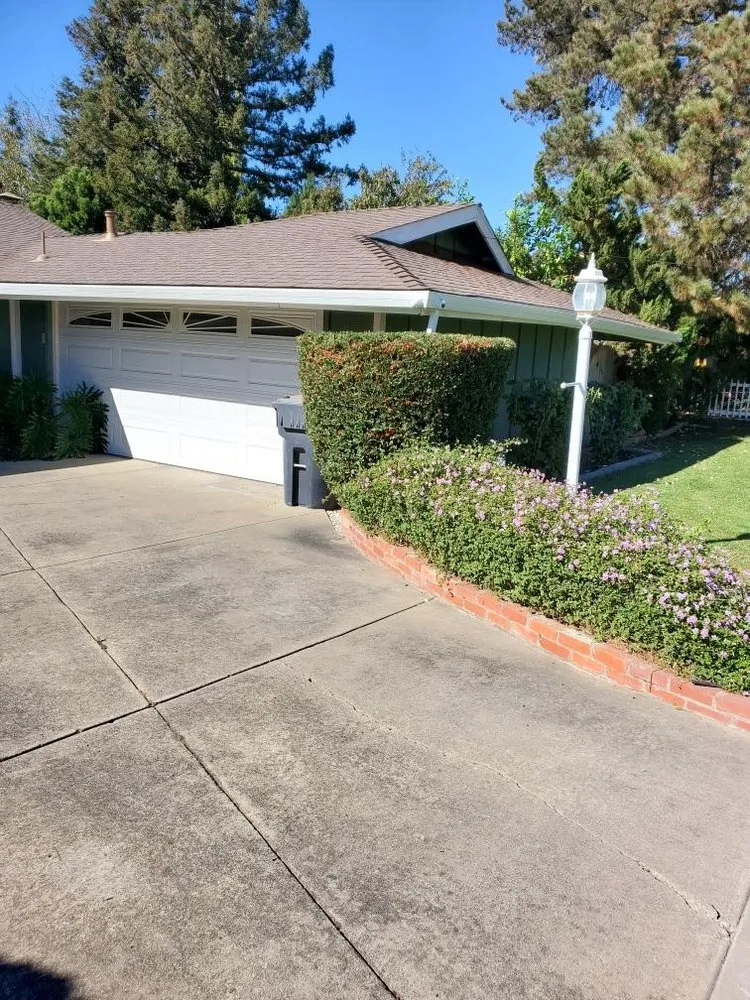 Affordable lawn mowing service for beautiful yards in Fairfield, CA by Josue's Lawn Maintenance Crew