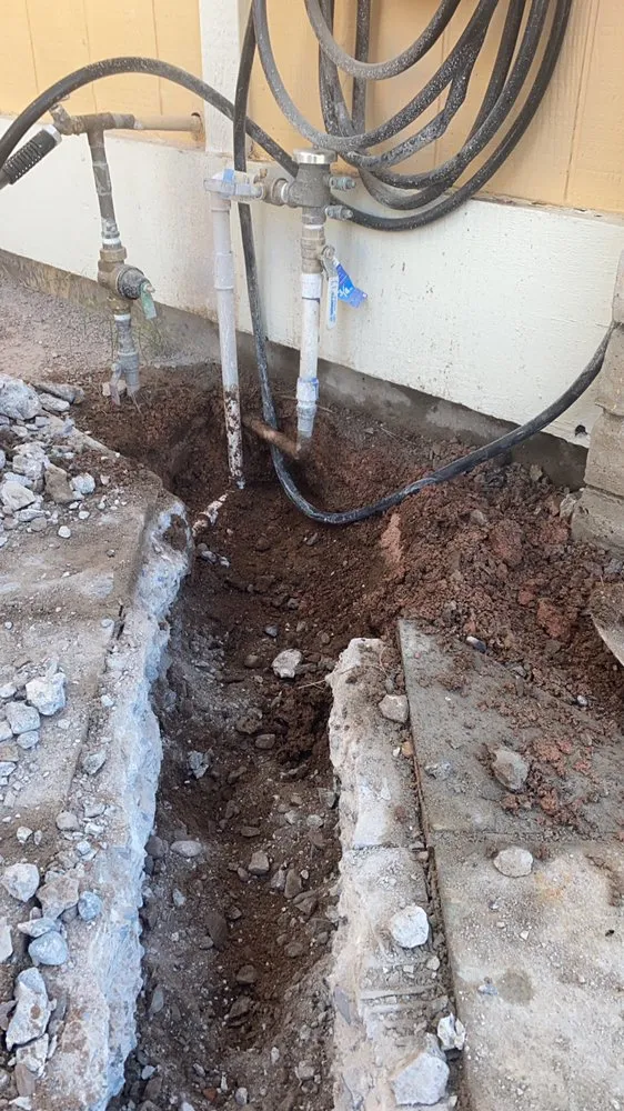 Expert residential landscaping near you in Phoenix, AZ by Jovany’s Lawn Care