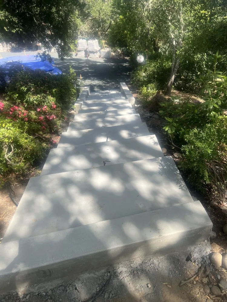 Top-rated lawn mowing service in Redwood City, CA - JP Concrete And Hardscaping