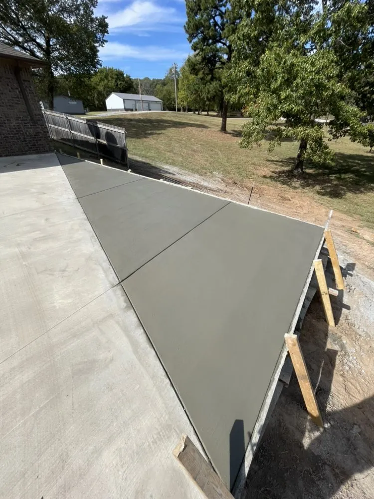 Reliable lawn mowing service in Tulsa, OK - JP Concrete