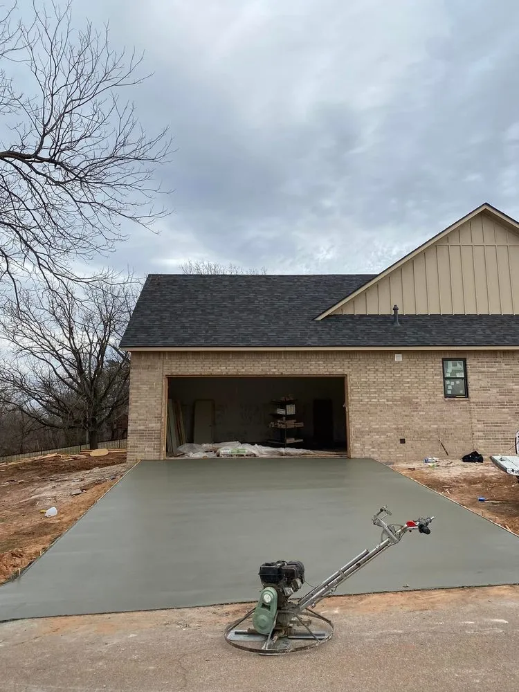 Custom landscape installation in Tulsa, OK - JP Concrete