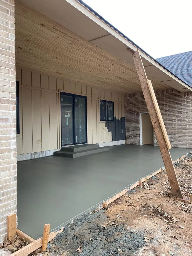 Trusted yard maintenance for year-round maintenance across Tulsa, OK - JP Concrete