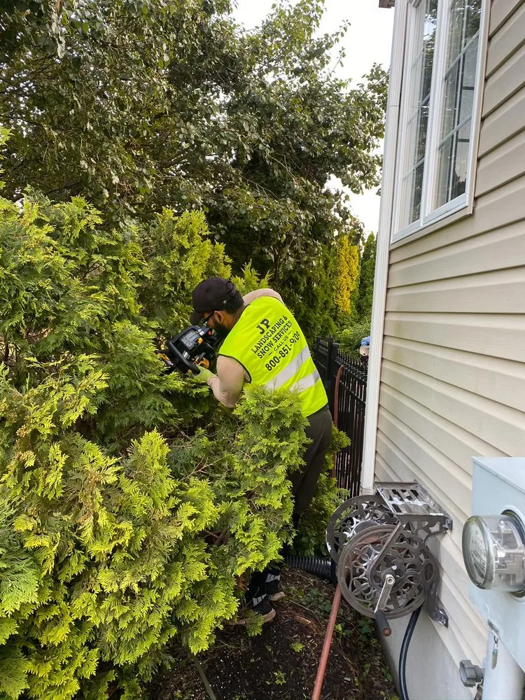 Custom garden landscaping in Perth Amboy, NJ by JP Landscaping and Snow Services