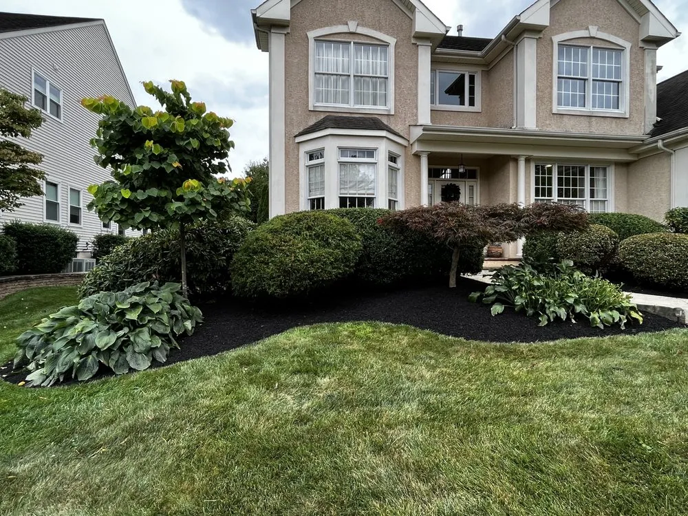 Professional yard maintenance in Runnemede, NJ - J&P Landscaping