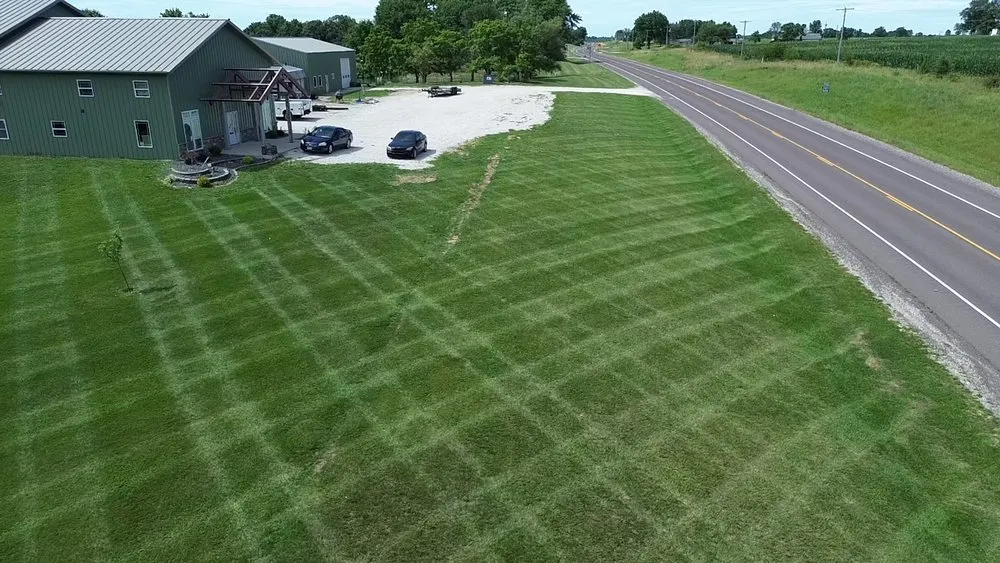 Professional yard maintenance in Columbia, MO - JP Mowing