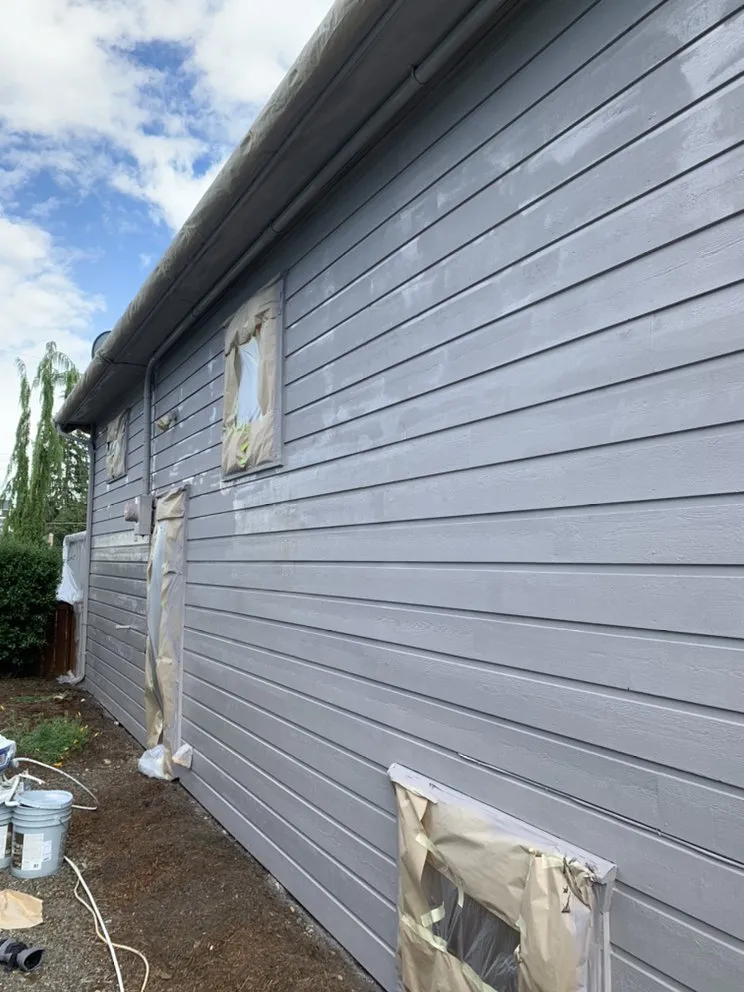 Top-rated lawn mowing service experts serving Burien, WA - JPA General Contractor