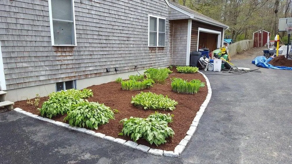 Top-rated garden landscaping in Portsmouth, RI by JPG Landscaping