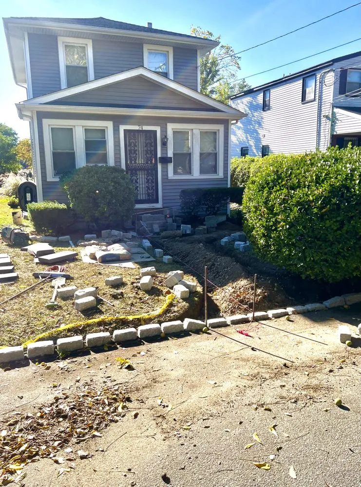 Reliable yard cleanup service for year-round maintenance across Bay Shore, NY - JPH3 Landscape