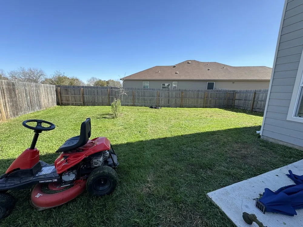 Custom yard maintenance experts serving San Antonio, TX - JPL Lawn