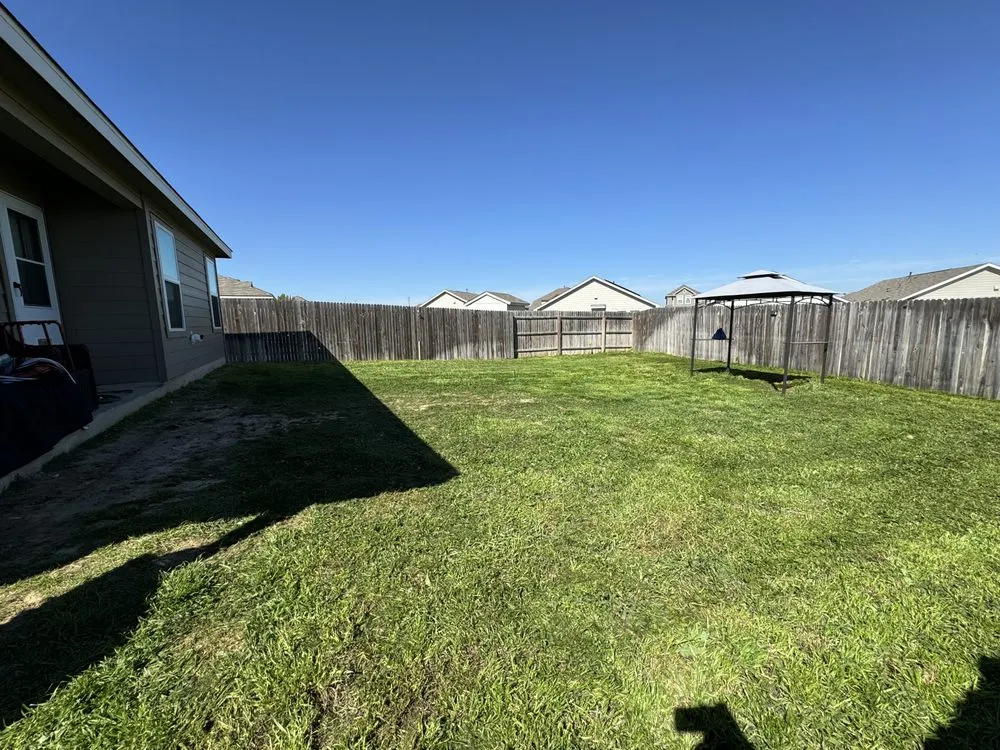 Custom yard maintenance in San Antonio, TX - JPL Lawn