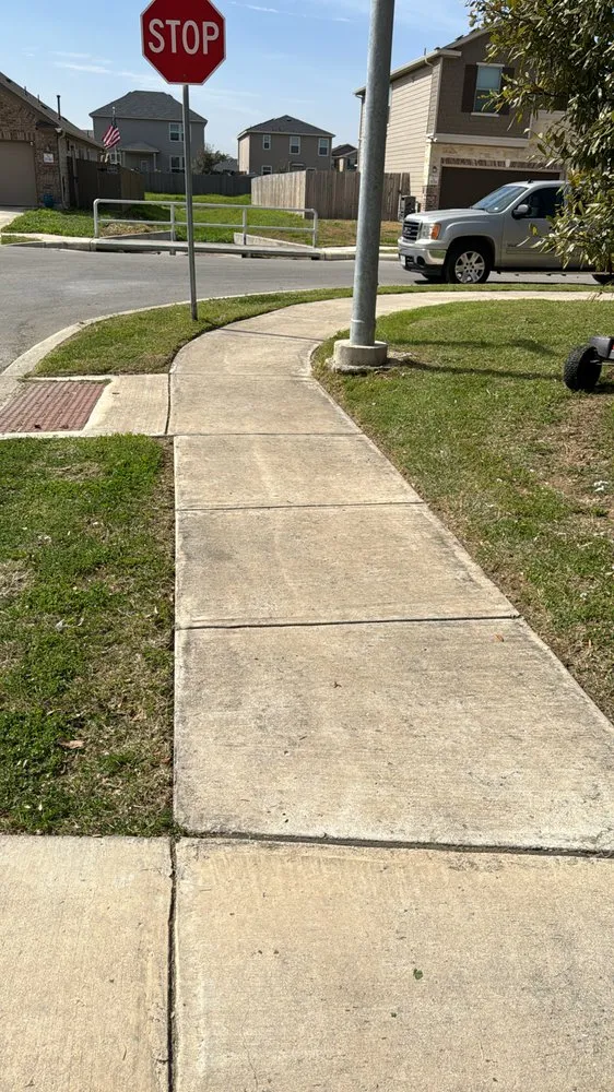 Reliable garden landscaping experts serving San Antonio, TX - JPL Lawn