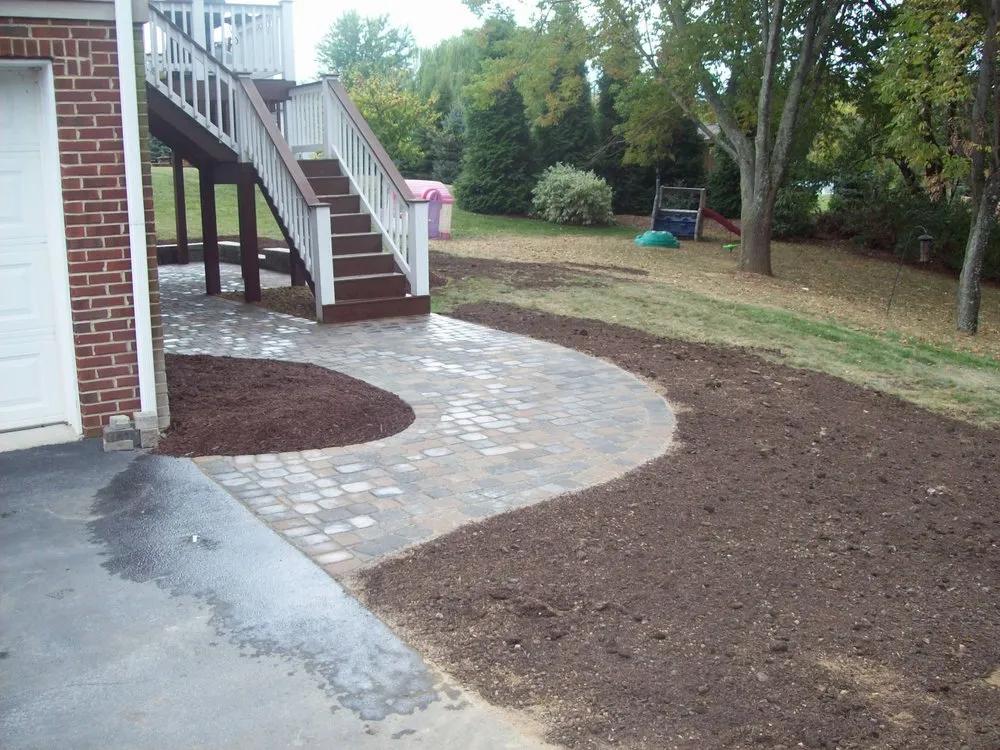 Affordable yard maintenance for homes in Irwin, PA by JPS Landscape Construction