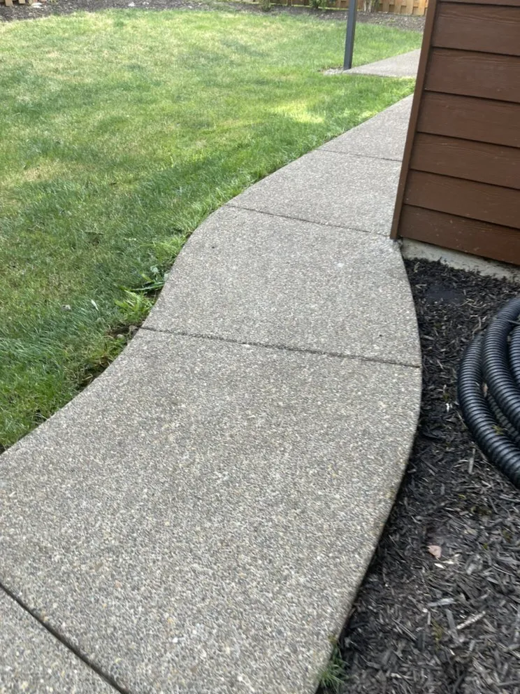 Local lawn care service experts serving Tigard, OR - Jr & sons landscaping