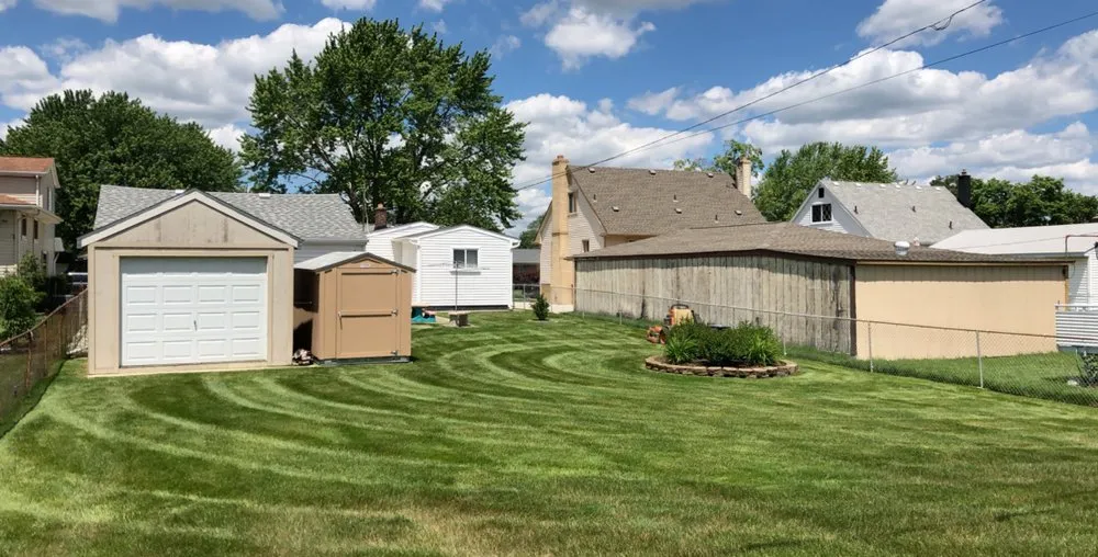 Affordable garden landscaping experts serving Flat Rock, MI - J.R. And Sons Services