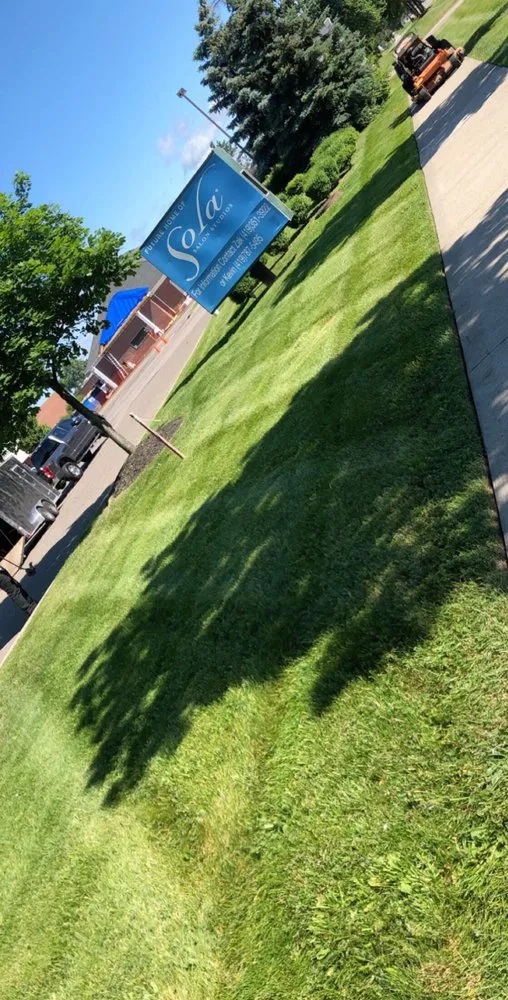 Professional garden landscaping in Flat Rock, MI - J.R. And Sons Services