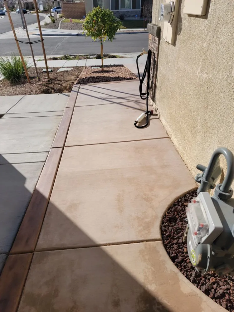 Local yard cleanup service for residential properties across Star, ID - J.R. Concrete & Landscape